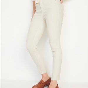 High-Waisted Rockstar 360° Stretch
Super Skinny White Ankle Jeans for
Women